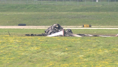Pilots injured after plane crash at Jamestown Airport