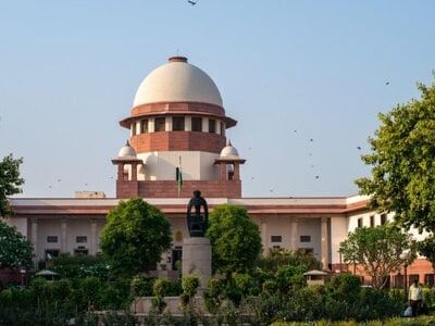 SC stays criminal proceedings against IREO Group, Oberoi Realty MDs