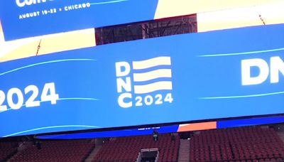 Democratic convention officials brief legacy and new media at United Center