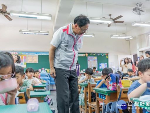 視察免費營養午餐辦理情形 張善政期勉各級學校嚴格把關守護學童健康 | 蕃新聞