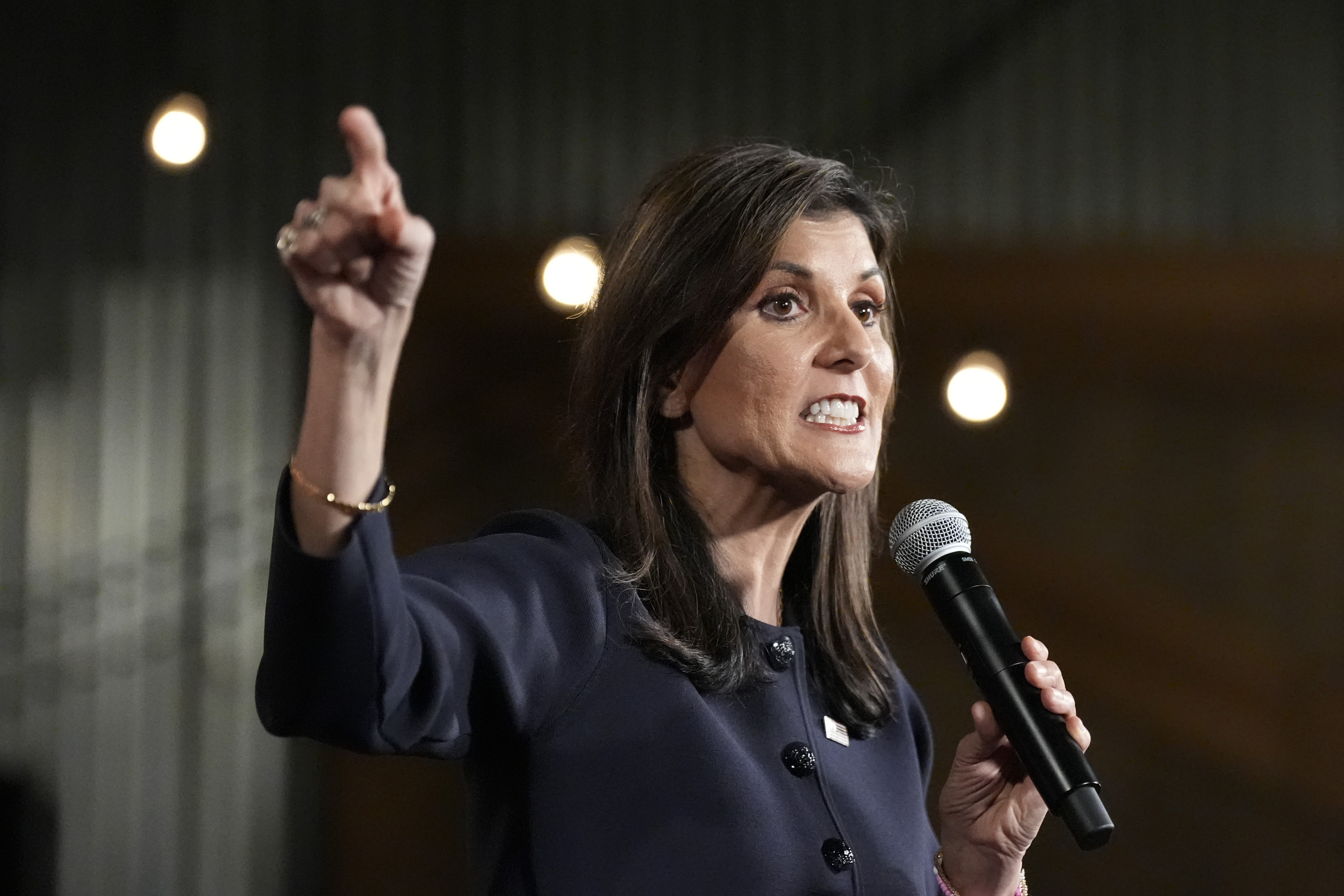 Nikki Haley gathers her donors and ignores Trump