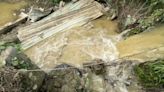 高雄仁武區挖破水管 漏水量達1萬噸.緊急調度用水