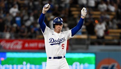 Dodgers' Freddie Freeman announces that 3-year-old son is out of hospital and at home