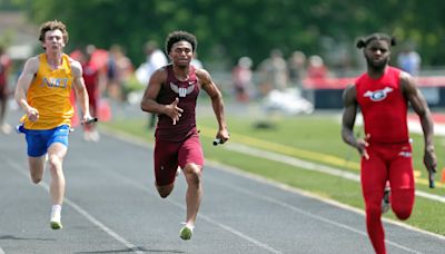 Lightning only slows Woodridge boys' march to Austintown regional title