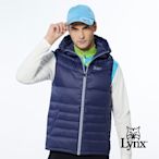 【Lynx Golf】男款保暖羽絨素面款脇邊羅紋設計無袖連帽背心-深藍色