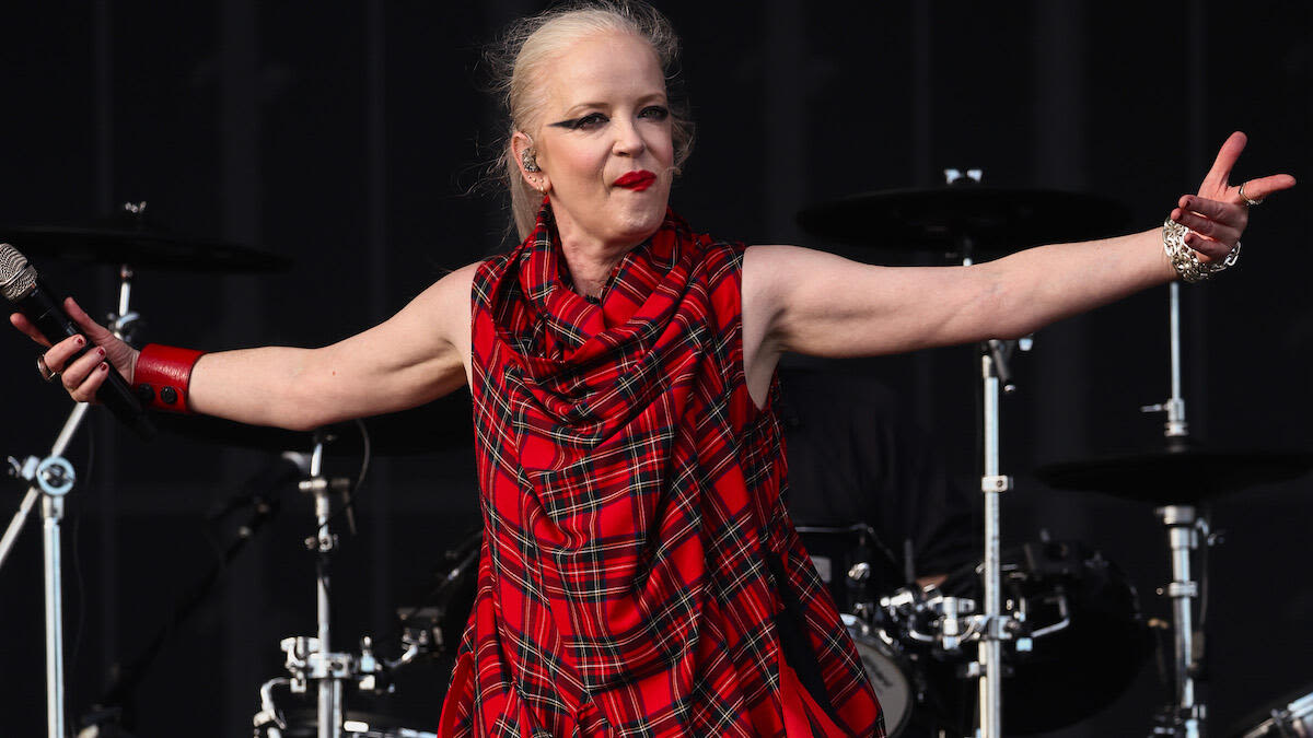 Garbage Cancels Tour After Shirley Manson Sustains Severe Injured | iHeart