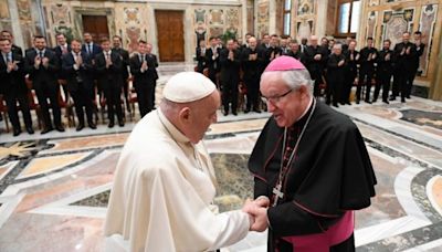 El Papa recibió a los seminaristas de Sevilla y les pidió ser sacerdotes cabales