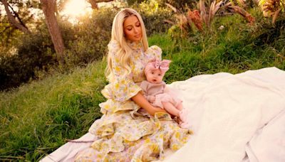 Paris Hilton shares 1st photos of daughter London from sweet family photoshoot