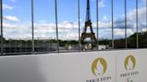 La Torre Eiffel exhibe los aros olímpicos a 50 días de los Juegos