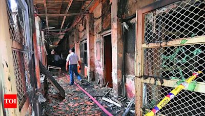 Major Blaze At Kashmere Gate Metro Police Stn, Files Gutted | Delhi News - Times of India