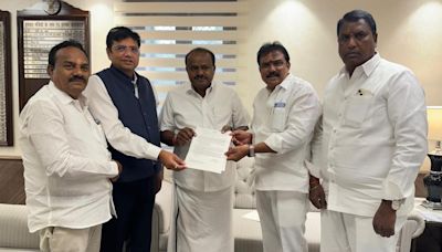 Telangana Industries requests Centre to return land allotted to CPSUs in the State that was not utilised