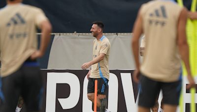 La Selección Argentina se entrenó en Miami para la final de la Copa América con Messi y una ausencia
