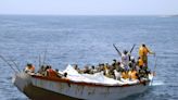 La Marina de Senegal intercepta dos cayucos con 338 personas, entre ellas 18 menores