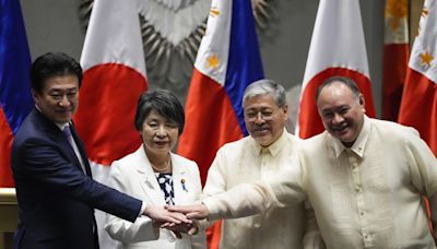 Japan and the Philippines sign a defense pact in the face of shared alarm over China