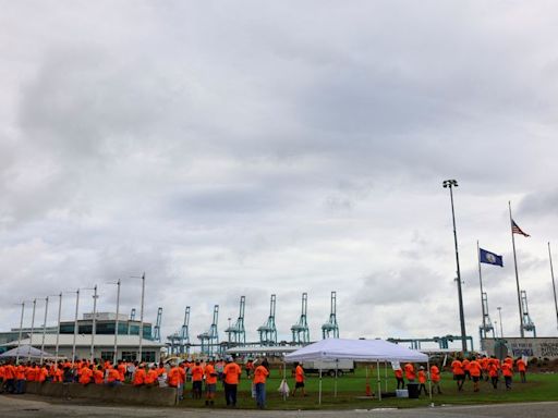 US port workers and operators reach deal to end East Coast strike immediately