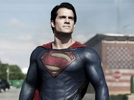 Zack Snyder, regista di L’Uomo d’Acciaio, afferma che Superman sarebbe stato “falso” se non avesse ucciso Zod