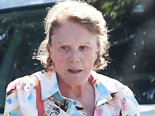 Iconic 1970s sitcom star is unrecognizable at 86... who is she?