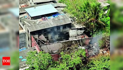 3 hurt, 3 suffer serious burns in Dharavi garments unit fire | Mumbai News - Times of India