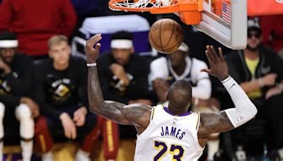 LeBron James, fuera de los playoffs de la NBA: ¿cuál es su futuro en los Lakers?