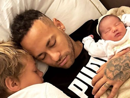 Neymar comparte por sorpresa las primeras imágenes de su tercera hija, fruto de una infidelidad a Bruna Biancardi