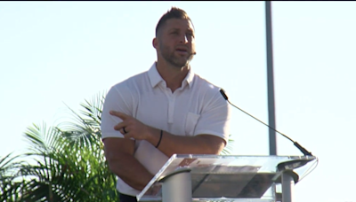 Heisman winner Tim Tebow speaks at National Prayer Day event in Fort Myers