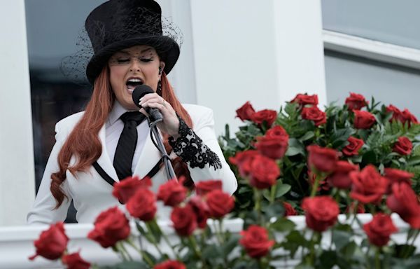 Fans praise Wynonna Judd for national anthem at Kentucky Derby: 'Beautiful, beautiful job'