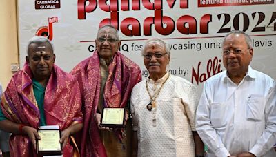 Mannargudi Easwaran and M A Sundareswaran honoured