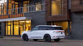 View Exterior Photos of the 2025 Lincoln Aviator