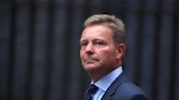 Tory MP Craig Mackinlay tells of losing hands and feet in sepsis ordeal