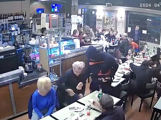 Violento robo piraña en una pizzería de Almagro: cuatro delincuentes armados amenazaron y golpearon a los comensales