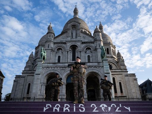 De alerta falso de terrorismo a 'peixe de três olhos': Rússia dispara arsenal de mentiras contra Olimpíada de Paris