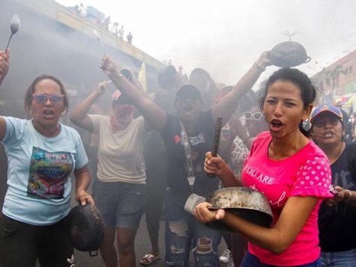 Key moments which led to Venezuela protests