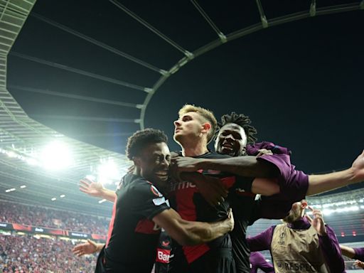 Bayer Leverkusen dramatically extend unbeaten run to reach Europa League final