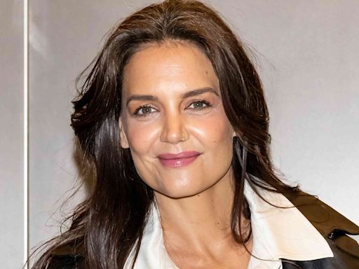 Katie Holmes Wore a Controversial Version of Spring’s Hottest Shoe, and You Can Get the Look on Amazon