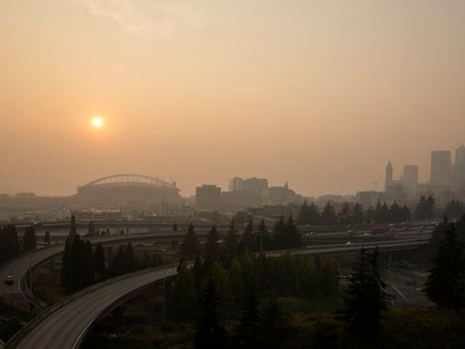 Wildfire smoke from Oregon and California arrives in Seattle