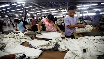 Organised apparel retailers to clock 8-20% revenue growth in FY25: Report - CNBC TV18