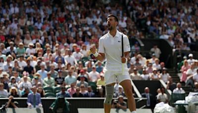 Djokovic ya está en tercera ronda de Wimbledon, argentino Comesaña vuelve a ganar