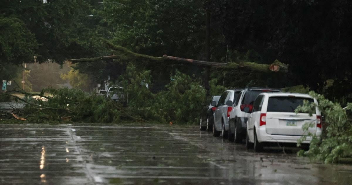 Quad-Cities weather updates: MidAmerican says full restoration may take till Wednesday