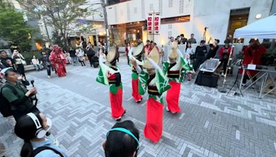 日本渋谷舉辦沉默的阿波舞表演，結合FM廣播與藍牙Aurocast廣播音訊體驗不干擾人的沉浸遊行 - Cool3c