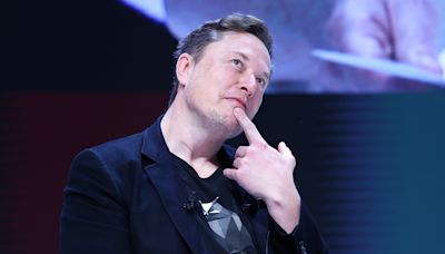 Elon Musk reacts to Microsoft outage