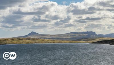 Falkland Islands: At least six dead after fishing boat sinks – DW – 07/24/2024