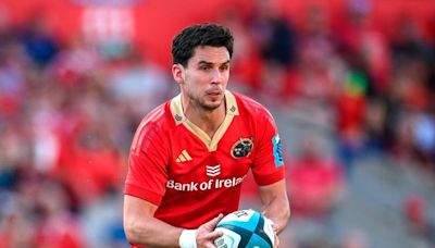 More injury woe for Joey Carbery after he suffers suspected broken hand on his Bordeaux debut