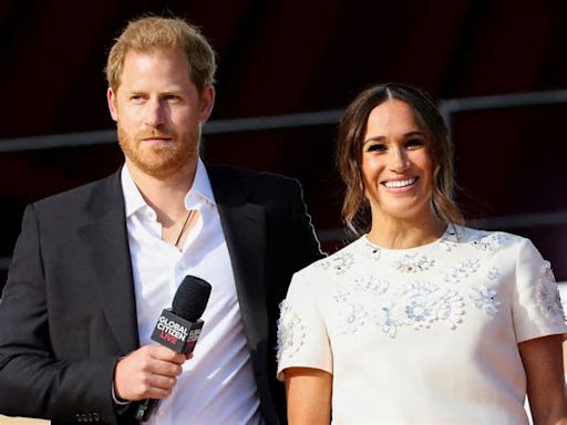 El príncipe Harry y Meghan ya tienen residencia legal en Estados Unidos y se alejan aún más de la familia real británica