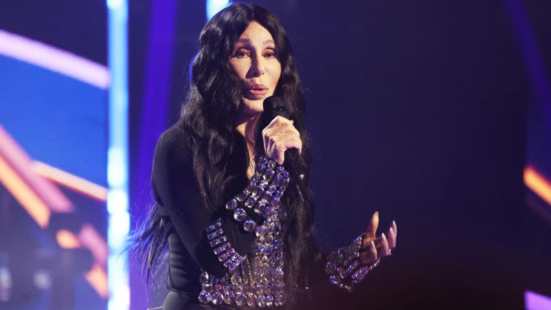 Cher explains why she was ‘nervous’ to date Elvis | CNN