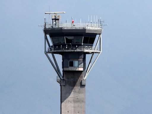 Chile inaugura la primera estación radar de control aéreo de energía solar