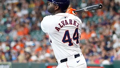 Yordan Álvarez entra en el selecto club de jugadores que batean la 'escalera' en la MLB