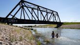 Week-long heat warning issued for Alberta | CBC News