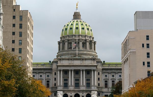 Pennsylvania Republicans boo officers who defended Capitol on Jan. 6