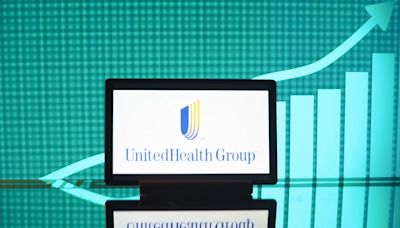 Which Healthcare Stock Is A Better Pick – UnitedHealth Group Or CVS Health?