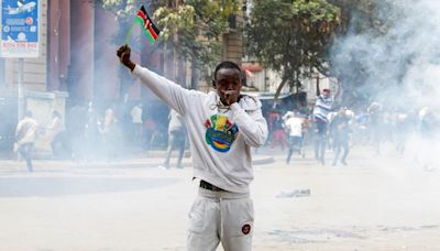 Tear gas used to break up anti-government protests in Nairobi